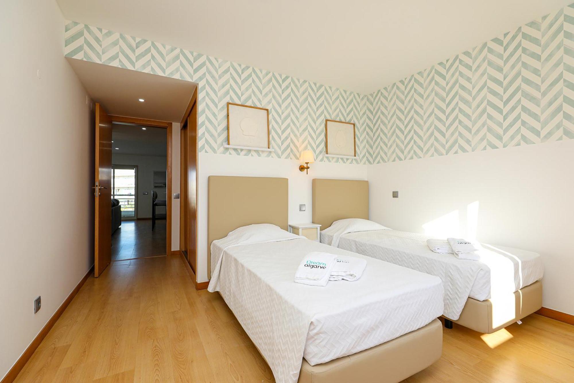 B19 - Marina Bay Apartment Лагос Екстериор снимка
